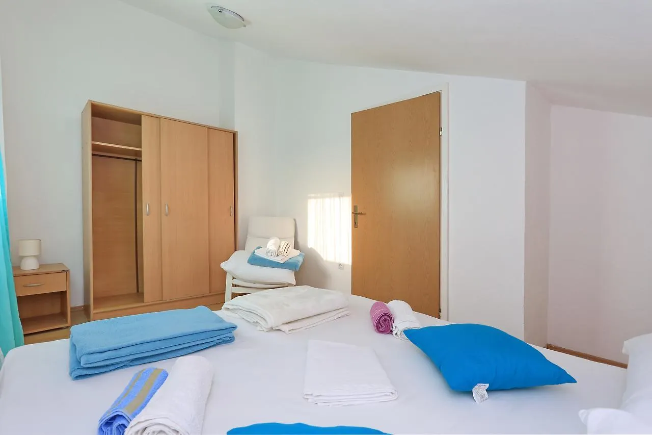 Apartments Marinovic Zadar 0*,